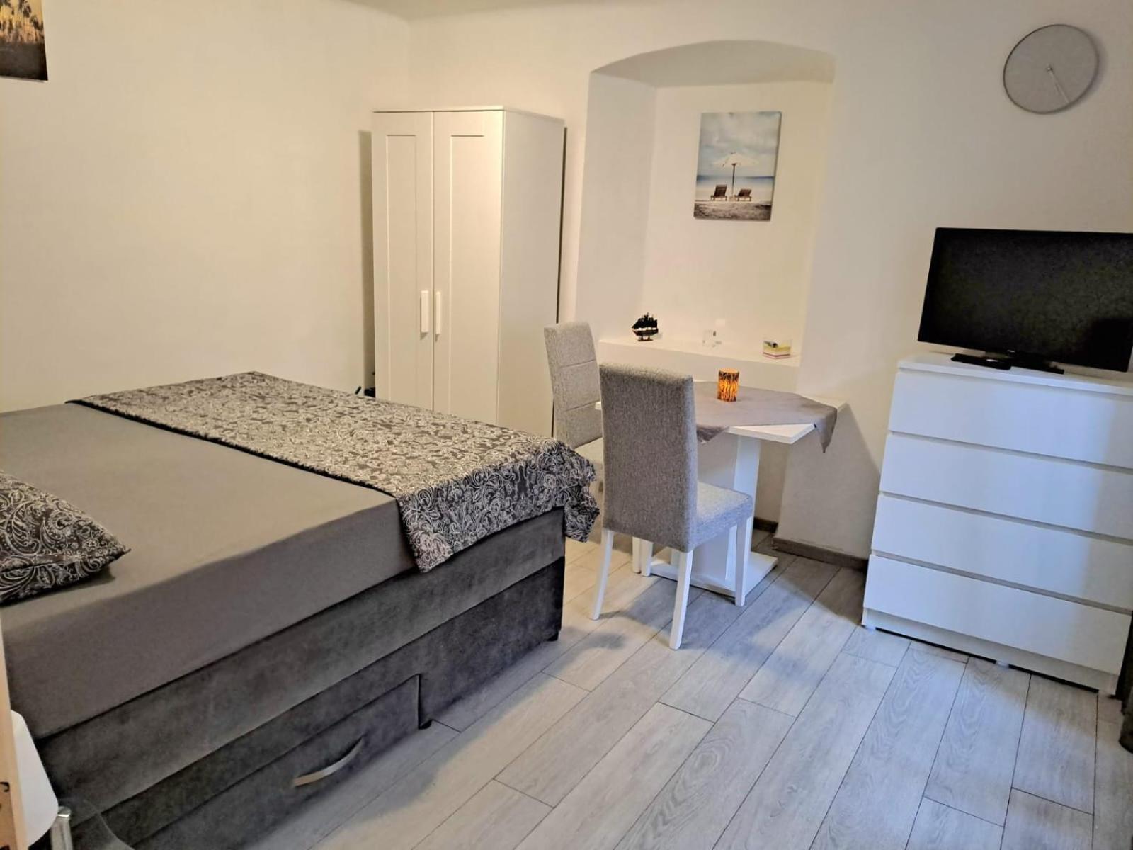 Studio Apartment Lola Kaštela Εξωτερικό φωτογραφία