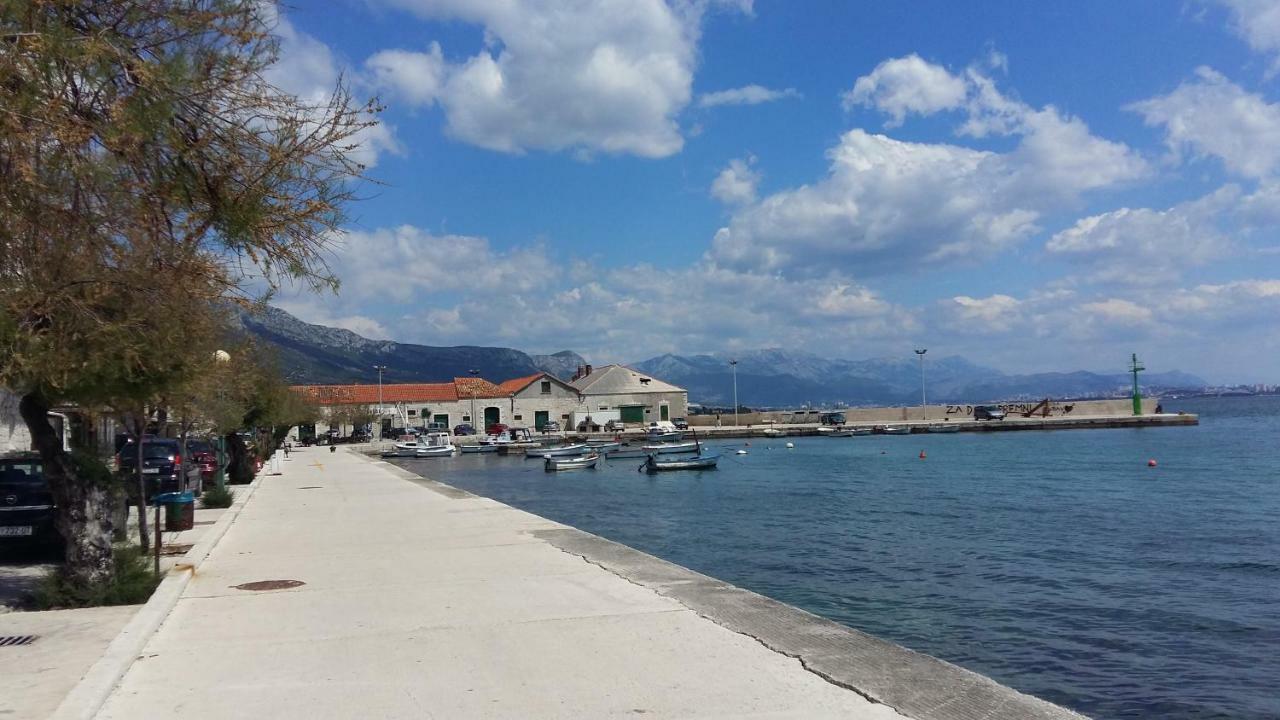 Studio Apartment Lola Kaštela Εξωτερικό φωτογραφία